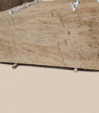 Ivory Chiffon Granite Slab with Flowing Veins