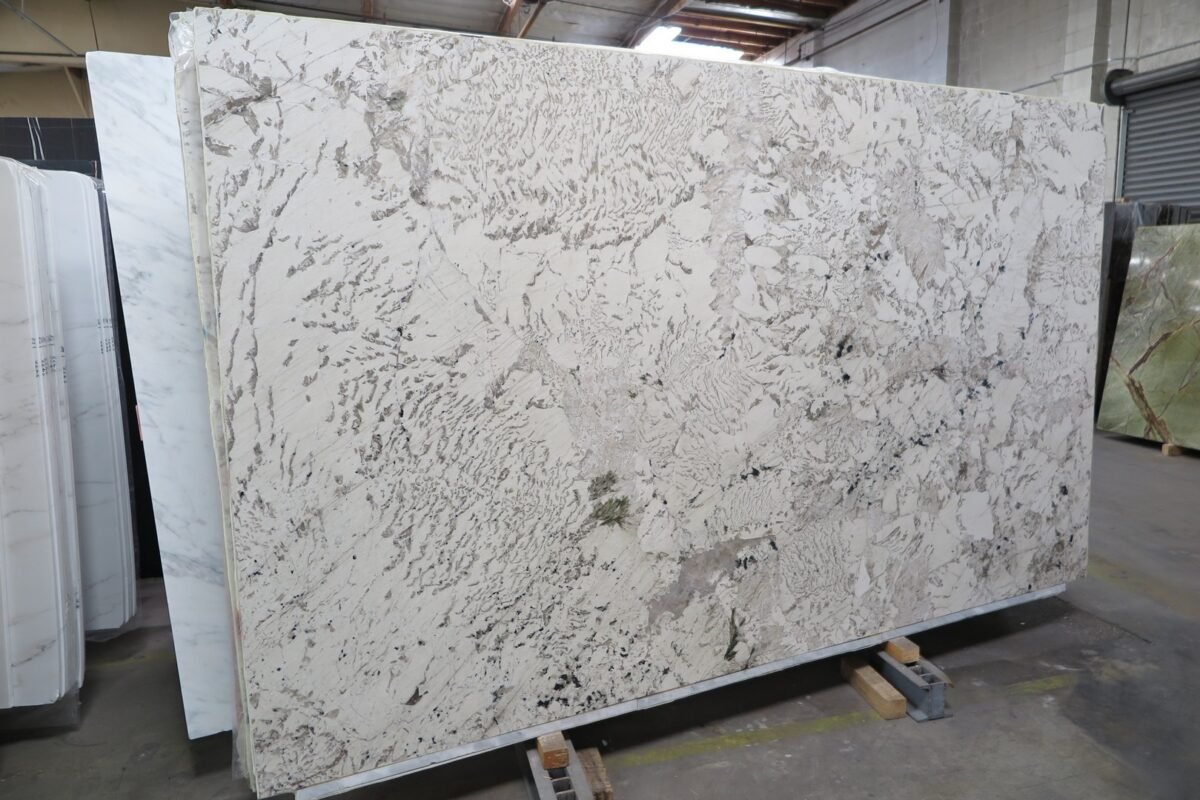 Polished Alpinus Granite Countertop Surface