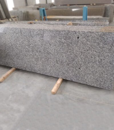 P White Granite Tiles for Flooring
