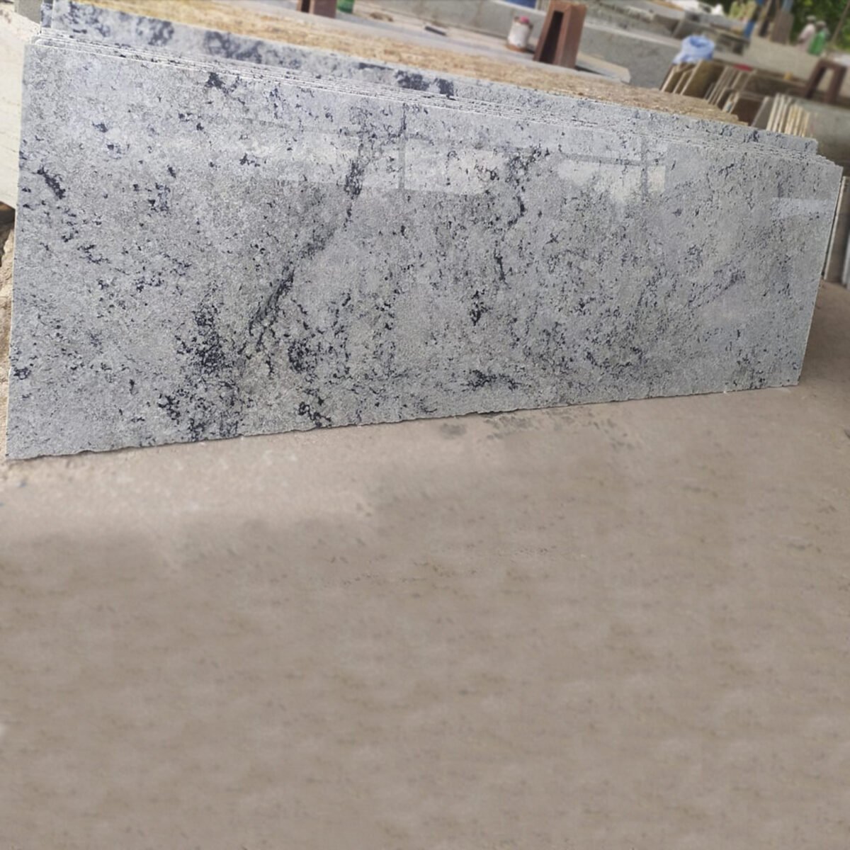 Polished Colonial White Granite Kitchen Countertop